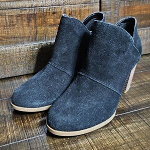 Koolaburra By UGG W Nacie Black Suede Side Zip Chunky Heel Ankle Boot Womens 6.5
